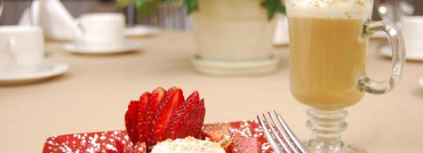 Ледяной кофе в летнее время. Как сделать кофе с ананасом?