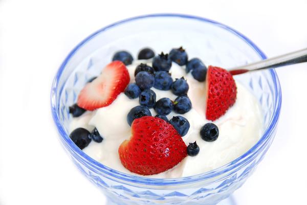 Какие полезные свойства имеет йогурт