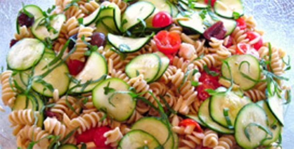 Рецепт! Как приготовить сладкий салат из пасты